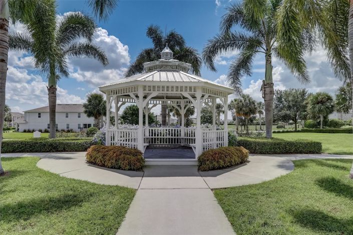 Image No.57-5 Bed House for sale