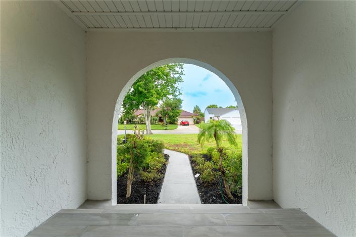 Image No.10-4 Bed House for sale