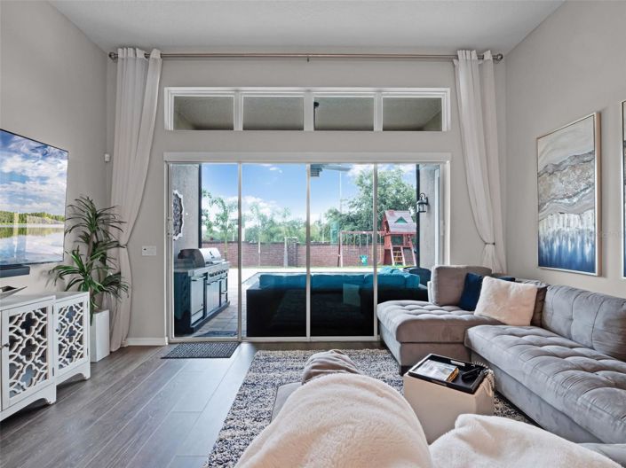 Image No.28-4 Bed House for sale