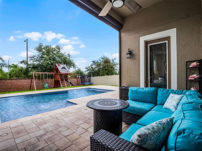 Image No.6-4 Bed House for sale