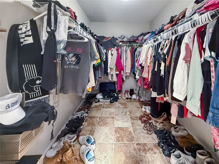 Image No.13-4 Bed House for sale