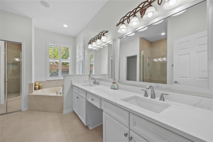 Image No.21-4 Bed House for sale