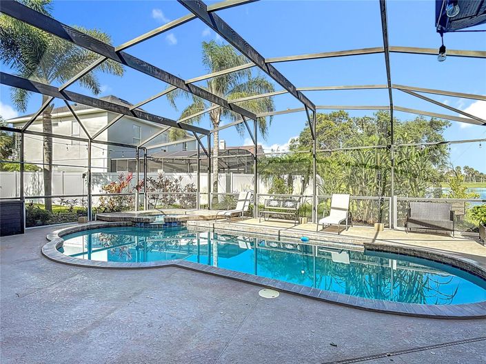 Image No.56-5 Bed House for sale