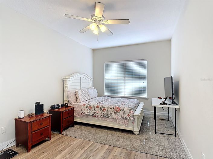 Image No.6-5 Bed House for sale