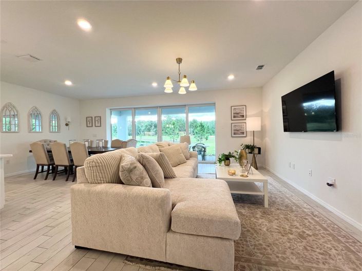 Image No.8-4 Bed House for sale