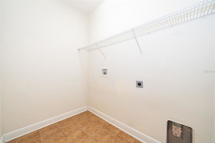 Image No.32-4 Bed House for sale