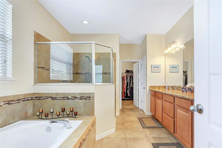 Image No.22-4 Bed House for sale