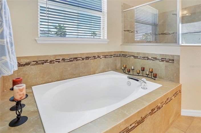 Image No.23-4 Bed House for sale