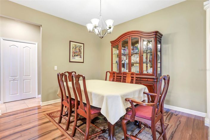 Image No.7-4 Bed House for sale