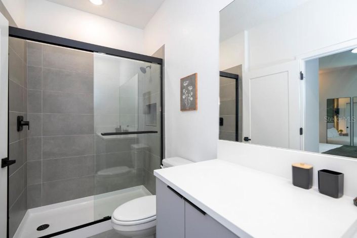 Image No.30-5 Bed Townhouse for sale