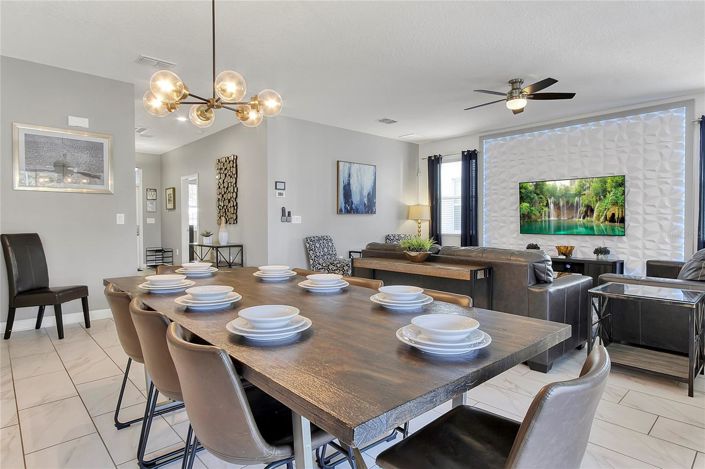 Image No.5-6 Bed House for sale