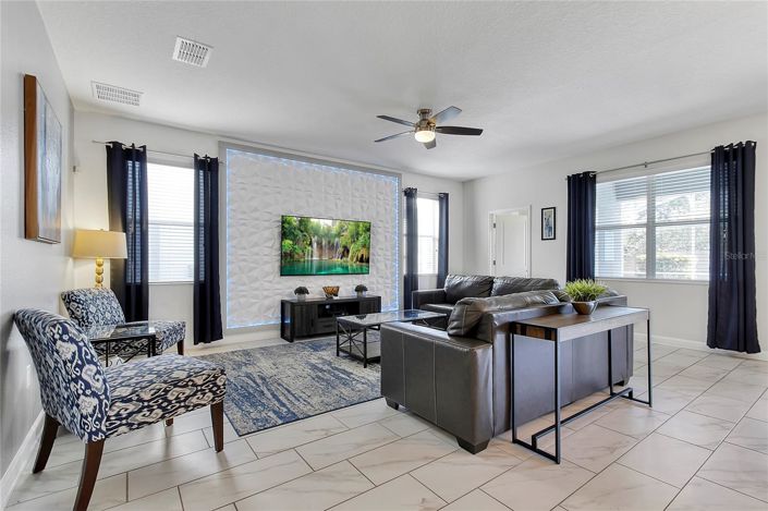 Image No.6-6 Bed House for sale