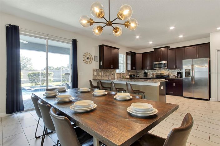 Image No.9-6 Bed House for sale