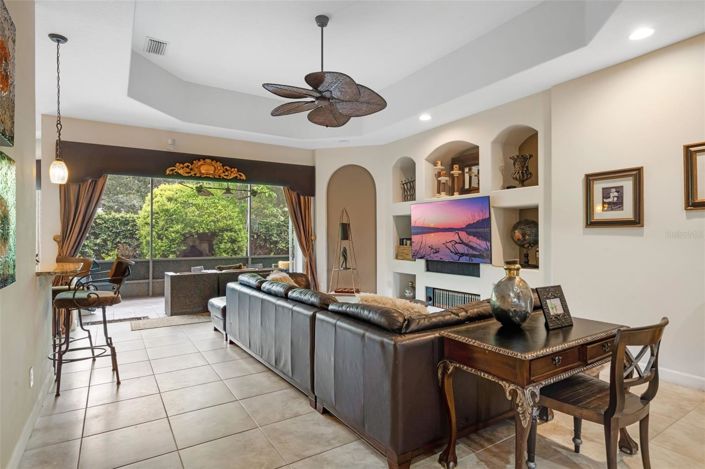 Image No.14-3 Bed House for sale