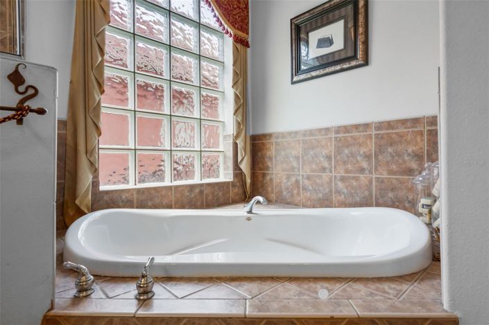 Image No.29-3 Bed House for sale