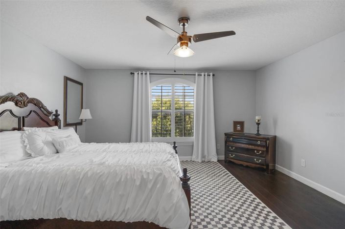 Image No.30-3 Bed House for sale