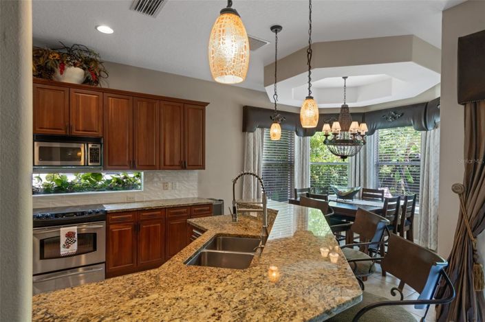 Image No.5-3 Bed House for sale