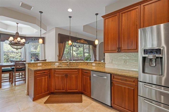 Image No.9-3 Bed House for sale