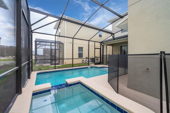 Image No.3-5 Bed House for sale