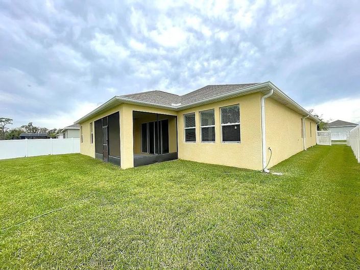 Image No.25-4 Bed House for sale