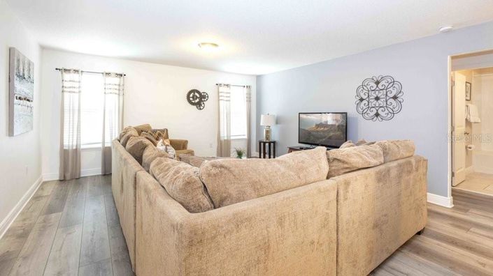 Image No.15-6 Bed House for sale