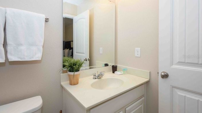 Image No.32-6 Bed House for sale