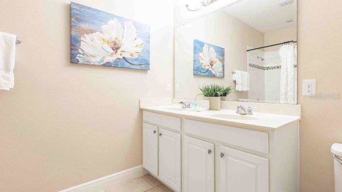 Image No.33-6 Bed House for sale