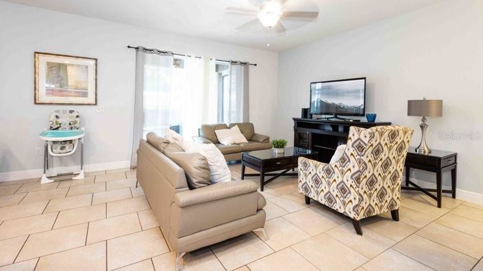 Image No.7-6 Bed House for sale