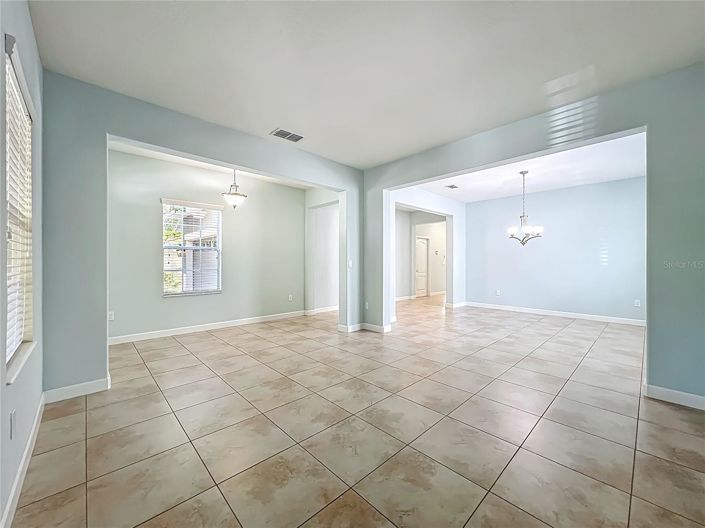 Image No.10-4 Bed House for sale