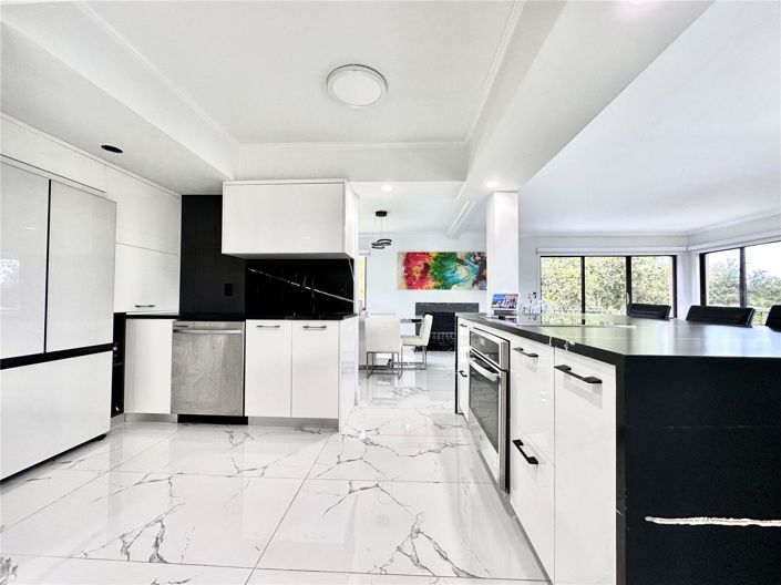 Image No.16-3 Bed Apartment for sale