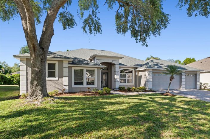 Image No.2-4 Bed House for sale