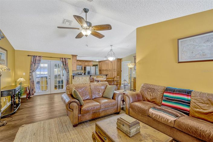 Image No.5-4 Bed House for sale