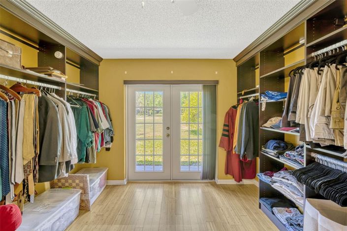 Image No.52-4 Bed House for sale