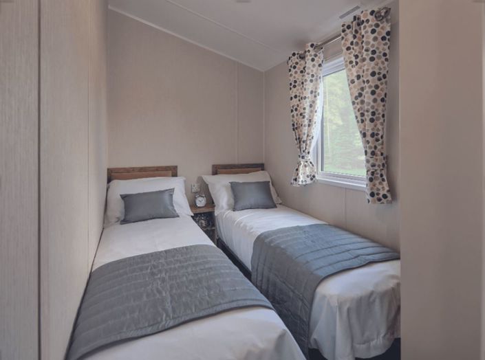 Image No.6-2 Bed Townhouse for sale