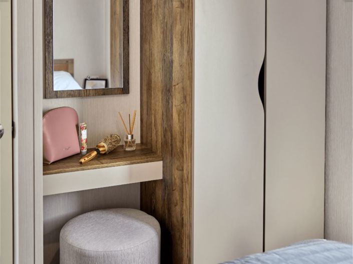 Image No.7-2 Bed Townhouse for sale