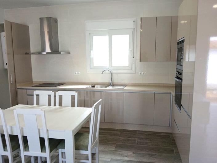 Image No.6-3 Bed Chalet for sale