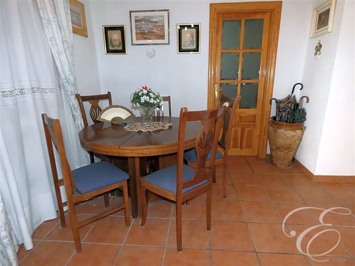 Image No.4-5 Bed Property for sale