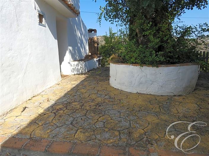 Image No.16-3 Bed Property for sale