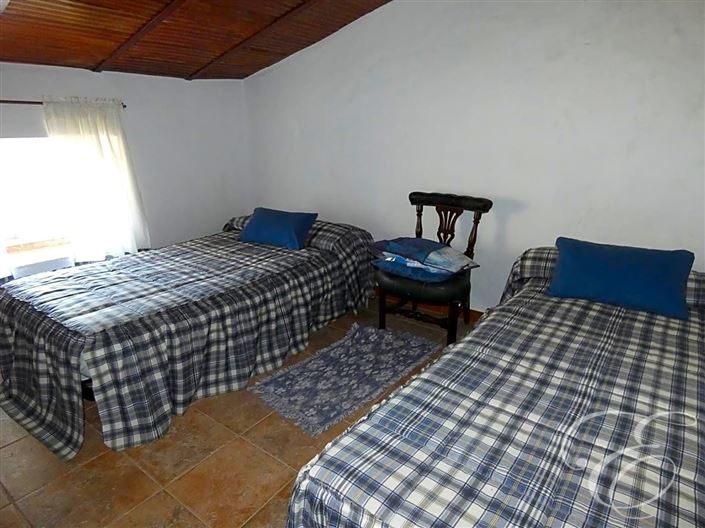 Image No.8-3 Bed Property for sale