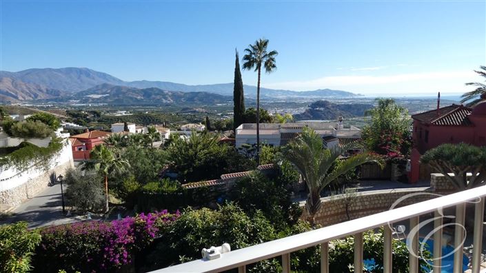 Image No.16-4 Bed Property for sale