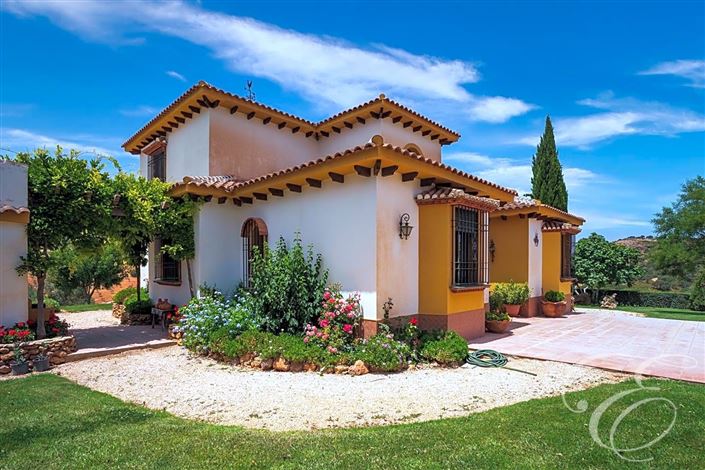 Image No.3-4 Bed Property for sale