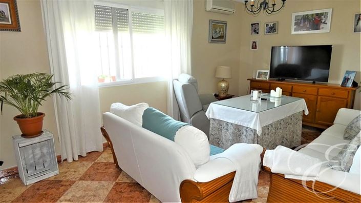 Image No.5-3 Bed Property for sale