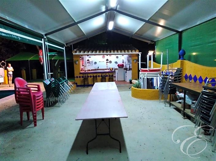 Image No.20-11 Bed Property for sale