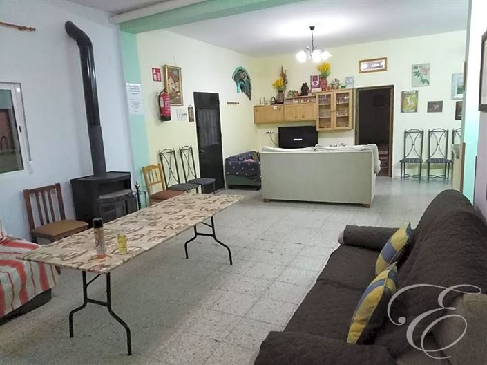 Image No.9-11 Bed Property for sale