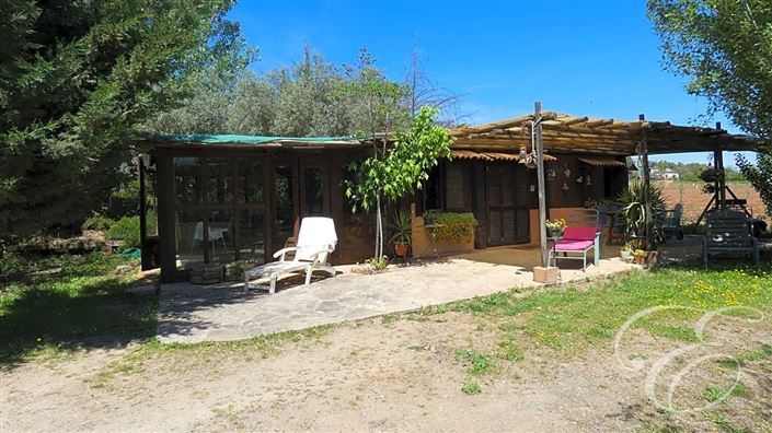 Image No.22-5 Bed Property for sale