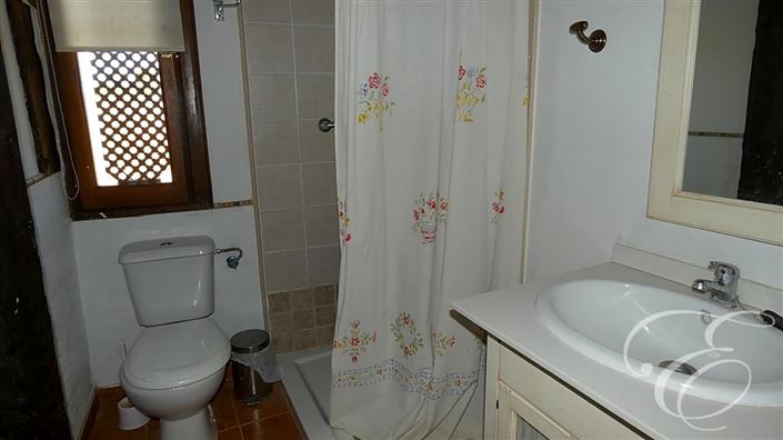 Image No.29-5 Bed Property for sale