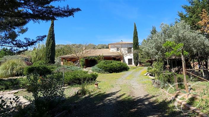 Image No.38-5 Bed Property for sale