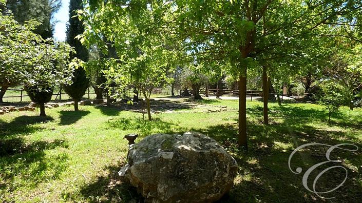 Image No.4-5 Bed Property for sale