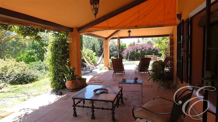 Image No.5-5 Bed Property for sale