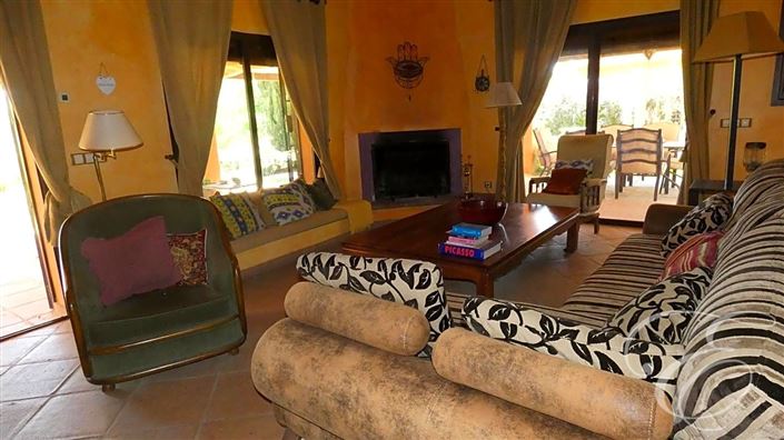 Image No.8-5 Bed Property for sale